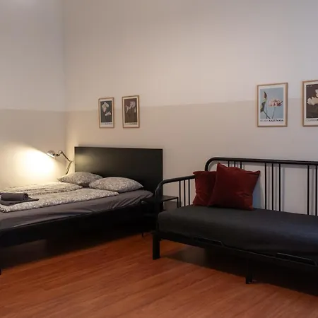 Cozy In Akacfa Street Διαμέρισμα