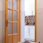 Appartement Cozy In Akacfa Street