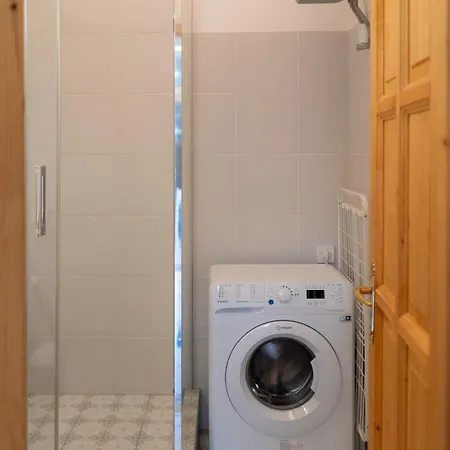 Apartamento Cozy In Akacfa Street